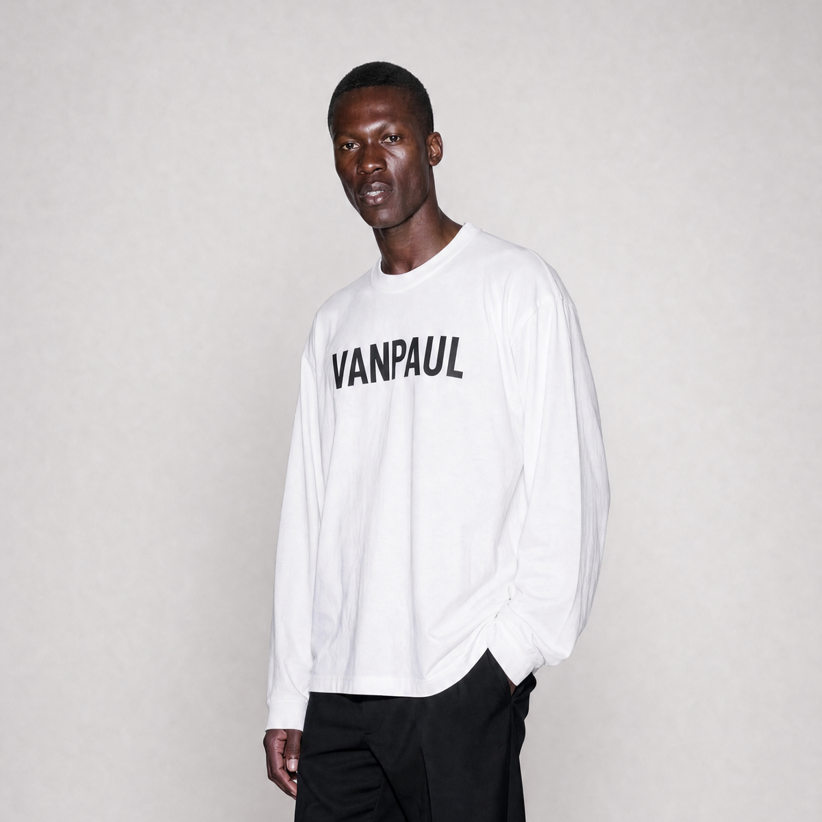 Long-sleeved cotton T-shirt