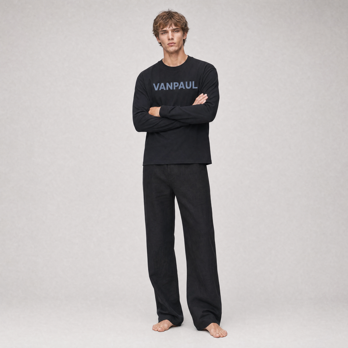 Long-sleeved cotton T-shirt