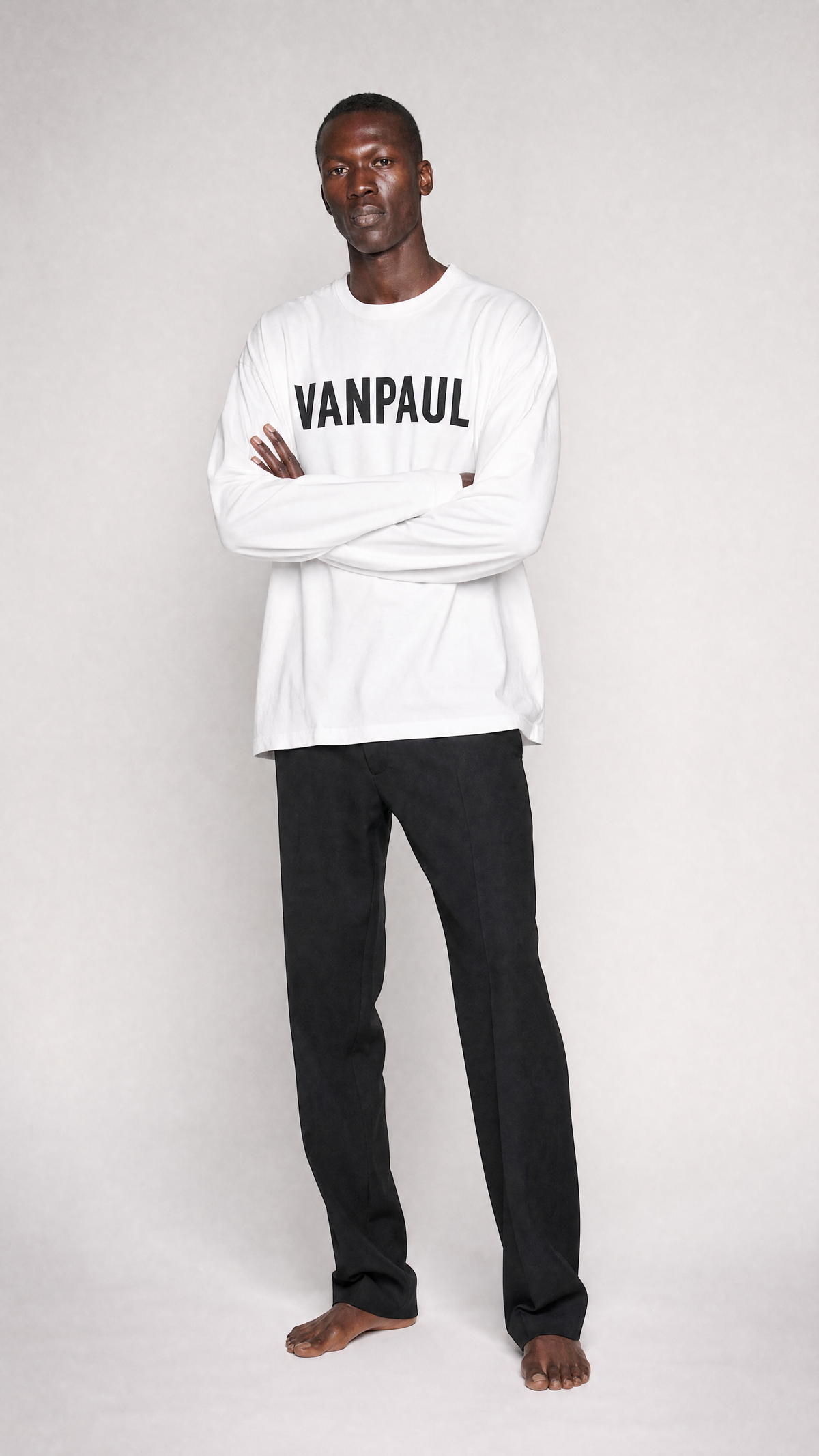 Long-sleeved cotton T-shirt